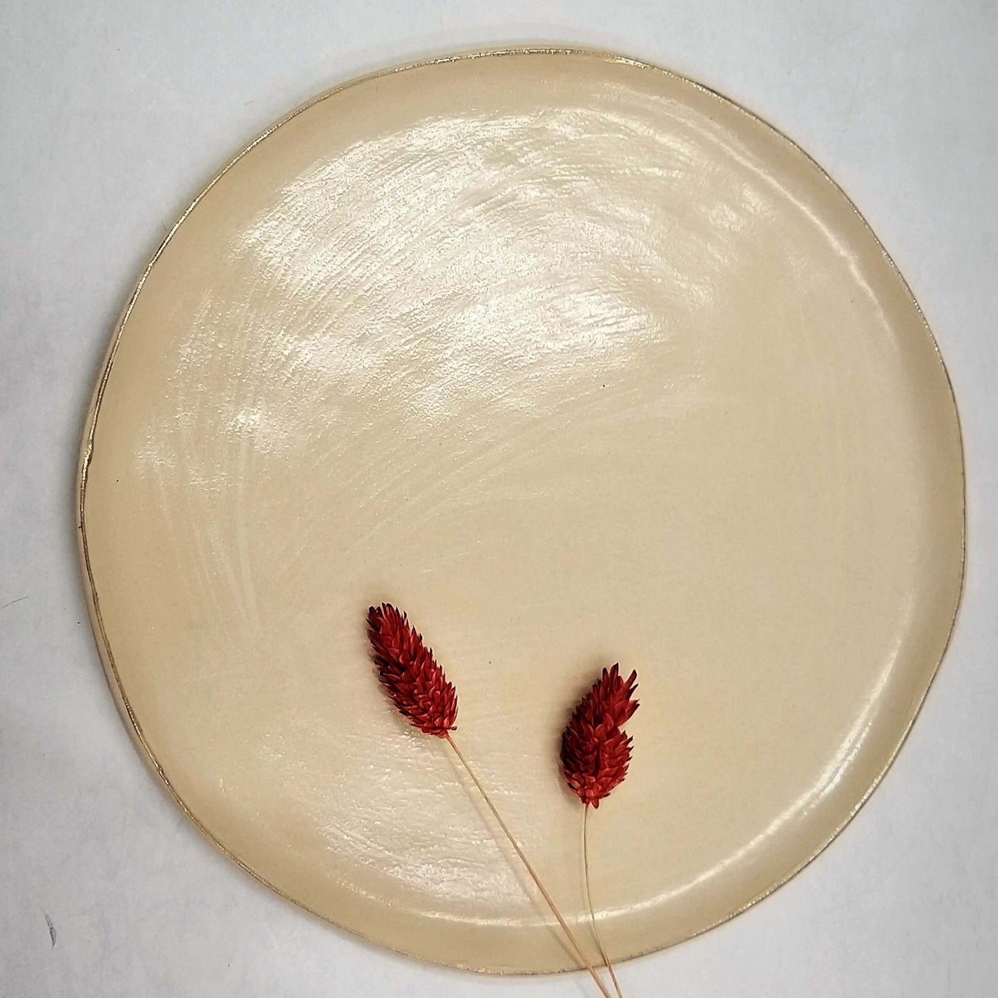Cream with 24k Gold Ceramic Plate