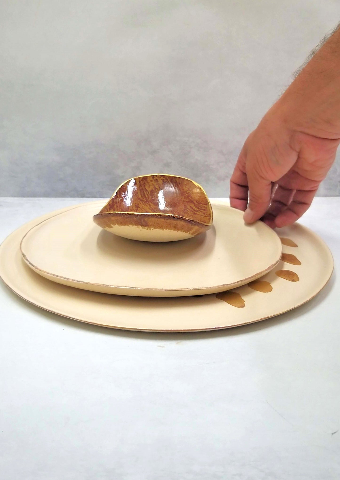 Brown white gold ceramic plates
