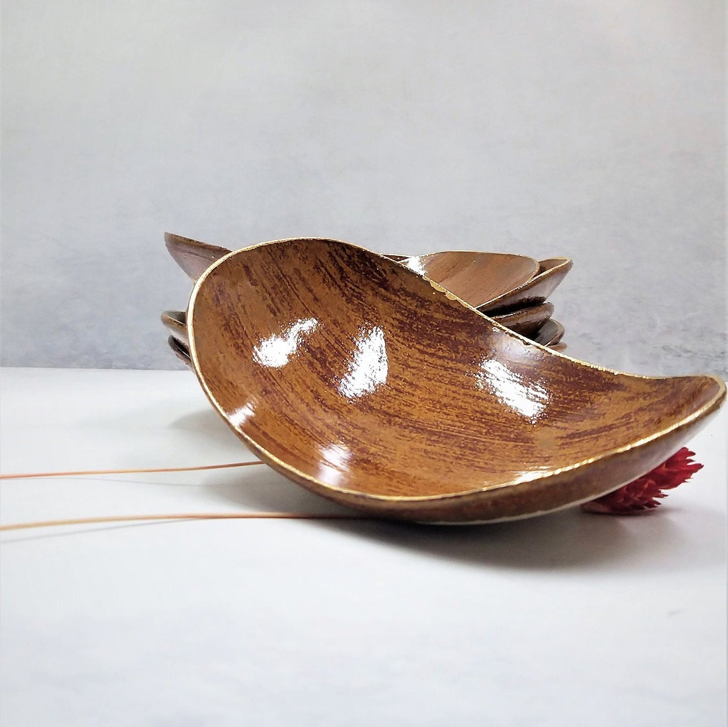 Brown Handmade Oval Plate With Gold Rim