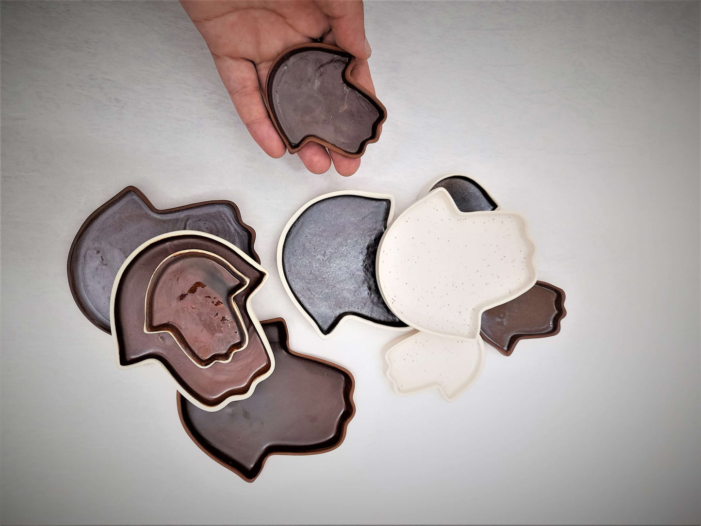 Small Hamsa plates