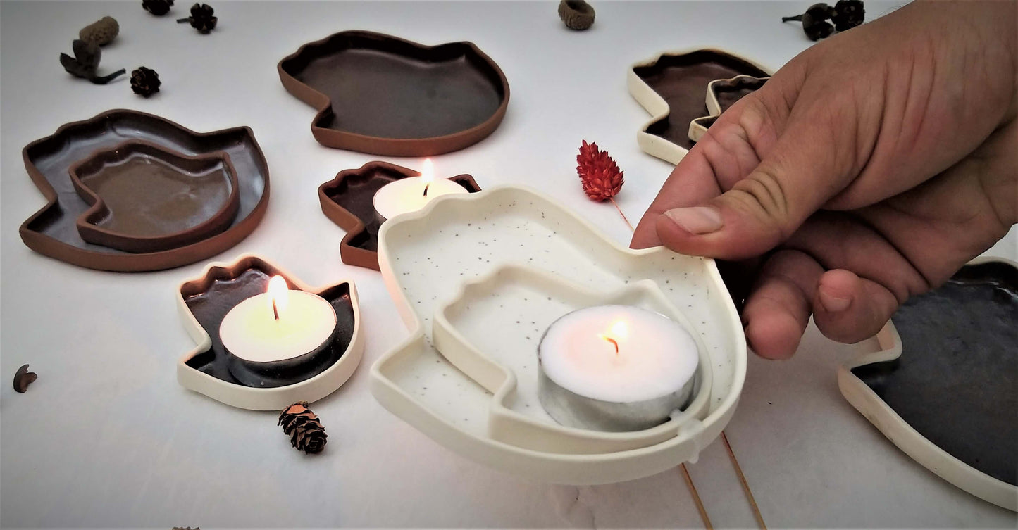 Candle holder Hamsa-shaped