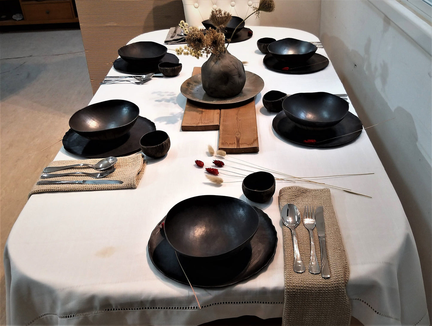 Black Dishware