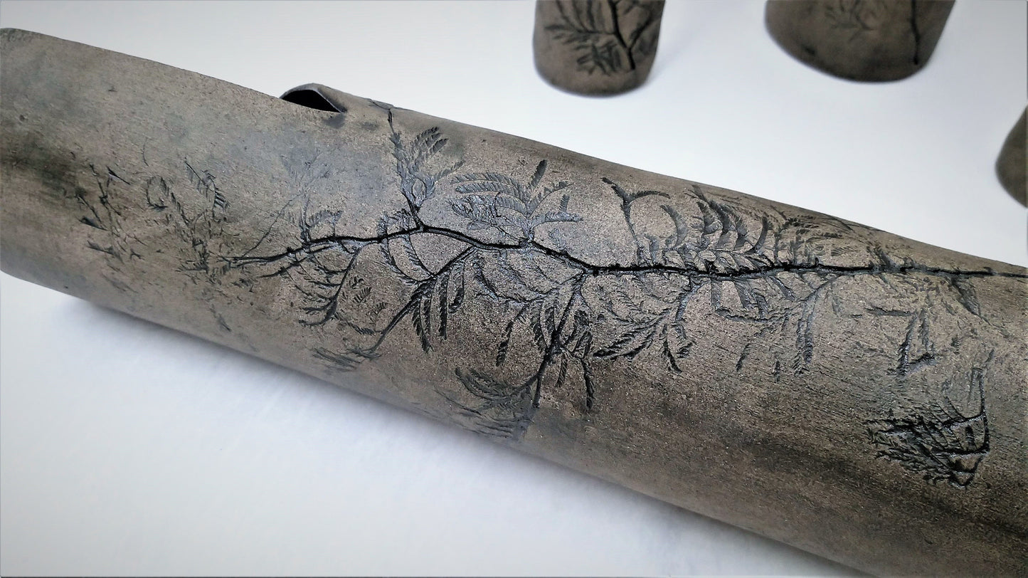 Ceramic vase with capillary