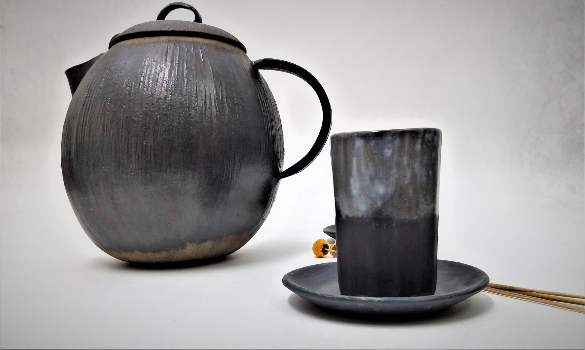 Large Ceramic Teapot With Ceramic Cup