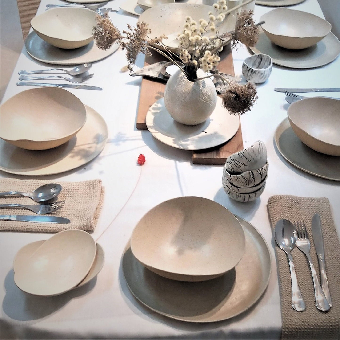 White Ceramic Dinnerware set