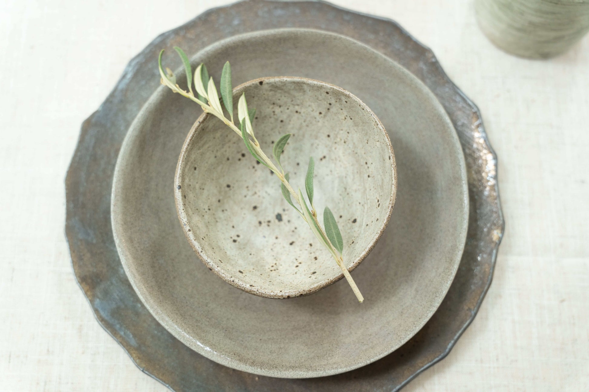 Rustic ceramic 3-piece dinnerware set
