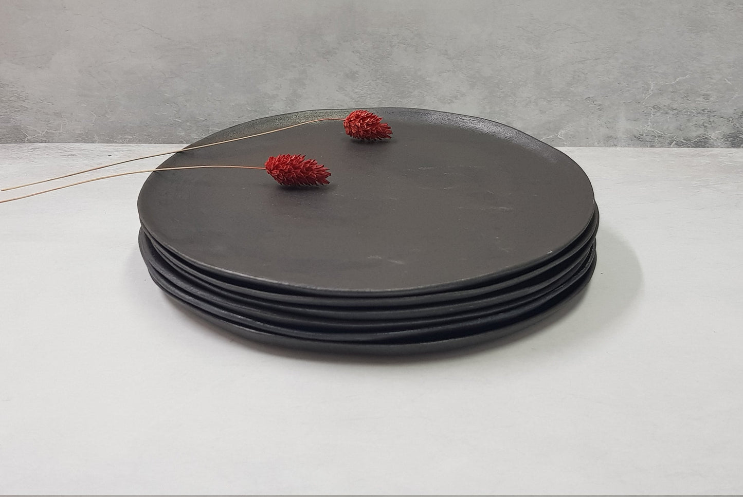 Black ceramic plate set
