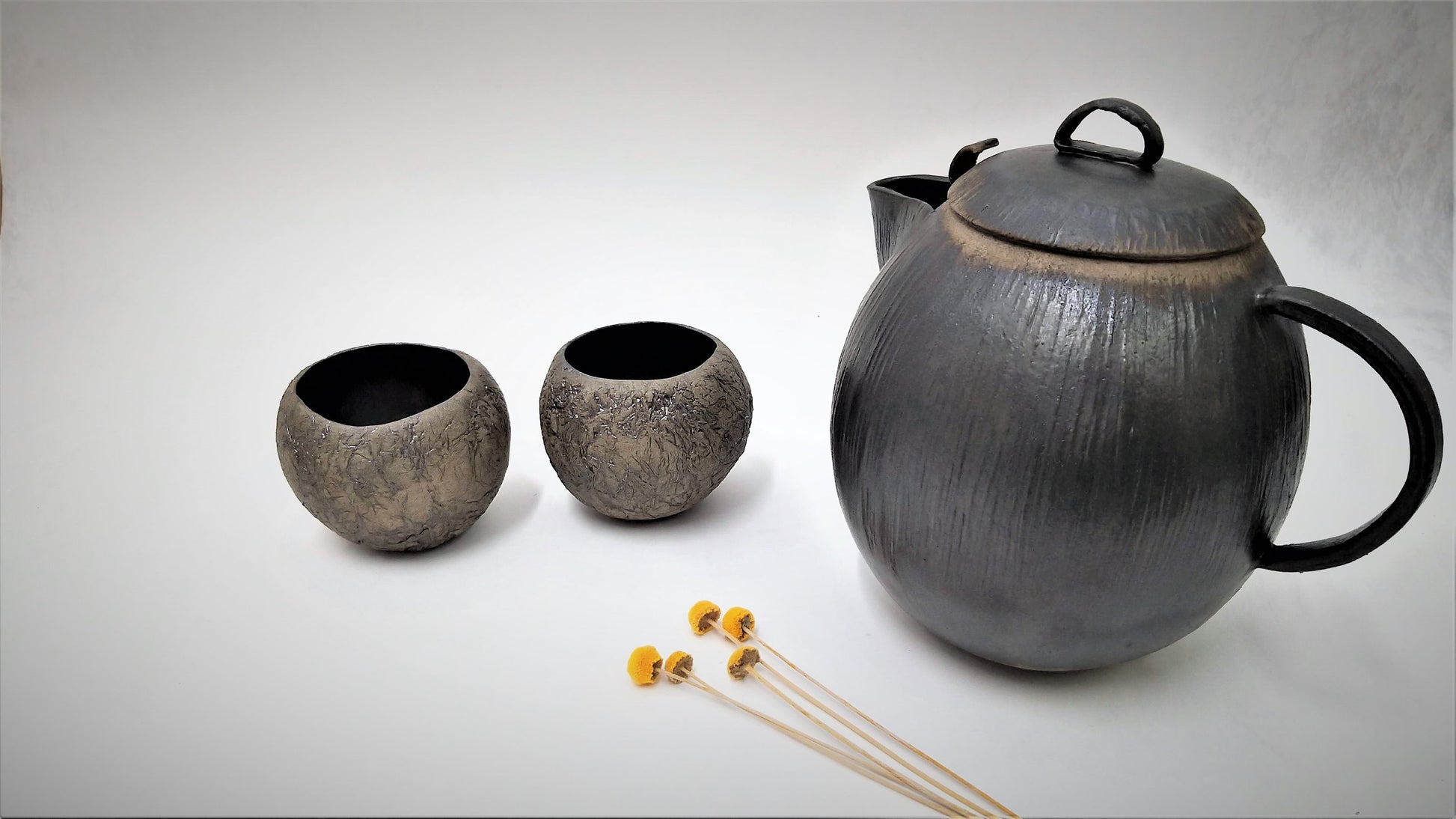 Black Pottery Tea Set